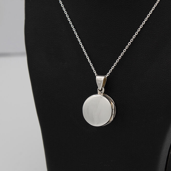 Leah: Multi Photo Locket