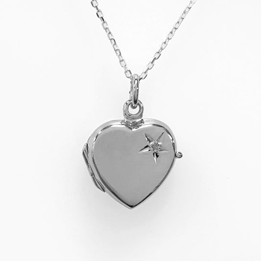 Heart locket with White Diamond | Bethany